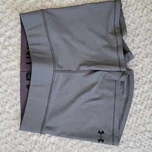 Under Armor, Women's Medium, Grey, Athletic, Shortly Shorts